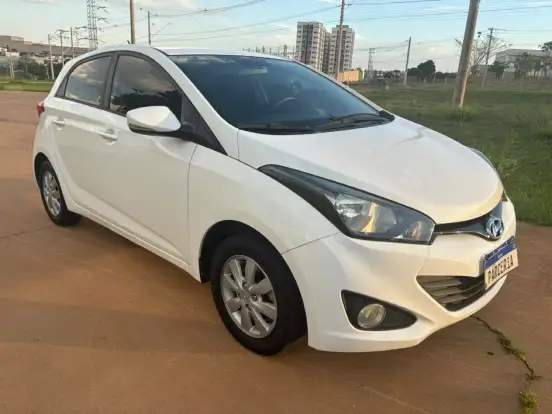 HYUNDAI-HB20-2013