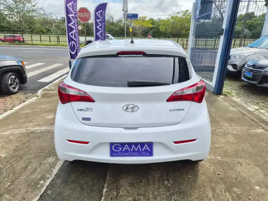 HYUNDAI-HB20-2014