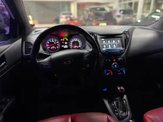 HYUNDAI-HB20-1.6 R SPEC 16V FLEX 4P AUTOMÁTICO HYUNDAI-HB20-2018
