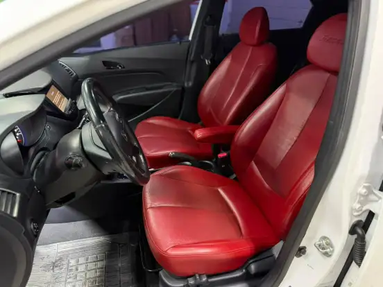 HYUNDAI-HB20-2018