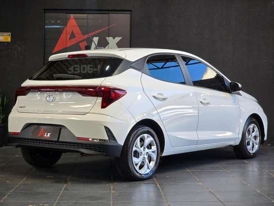 HYUNDAI-HB20-2023