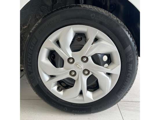 HYUNDAI-HB20-2024