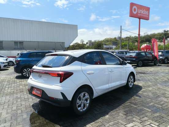 HYUNDAI-HB20-2024