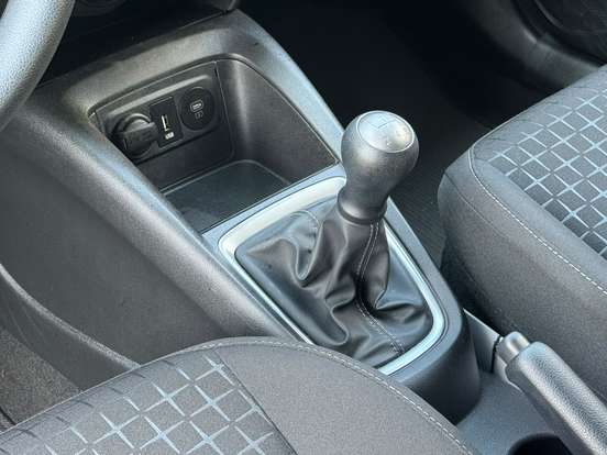 HYUNDAI-HB20-2025