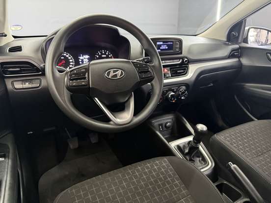 HYUNDAI-HB20-2023