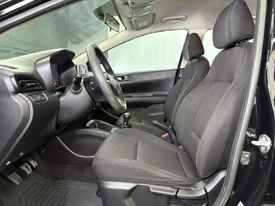 HYUNDAI-HB20-2023