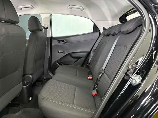 HYUNDAI-HB20-2023