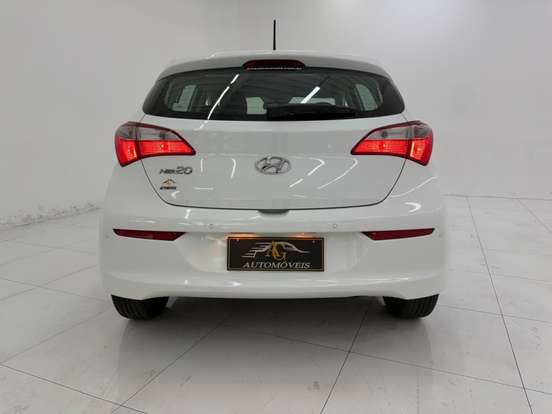 HYUNDAI-HB20-2016