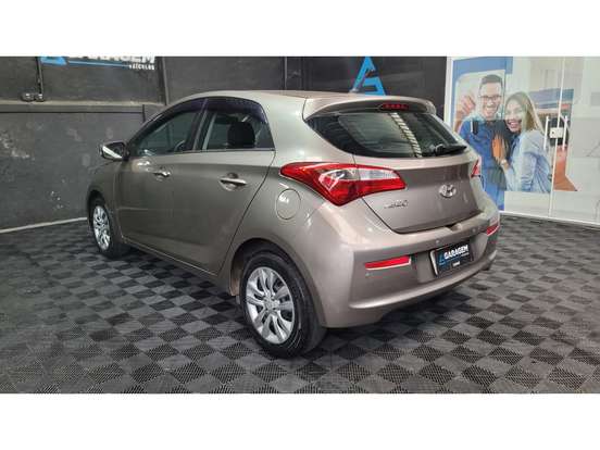 HYUNDAI-HB20-2016