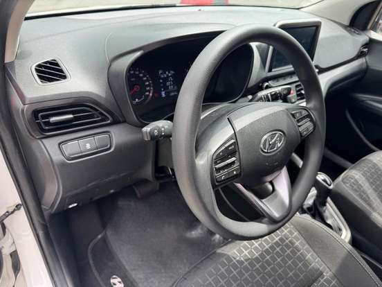 HYUNDAI-HB20-2023