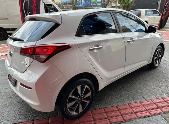 HYUNDAI-HB20-2018