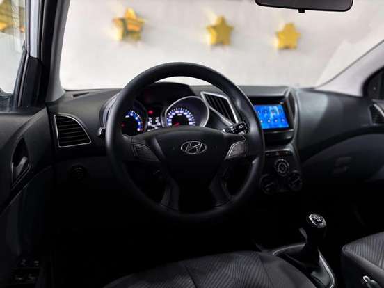 HYUNDAI-HB20-1.6 PREMIUM 16V FLEX 4P MANUAL HYUNDAI-HB20-2013