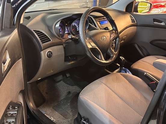 HYUNDAI-HB20-1.6 PREMIUM 16V FLEX 4P MANUAL HYUNDAI-HB20-2013