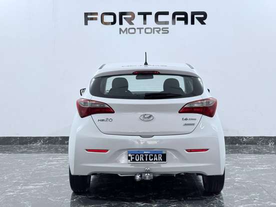 HYUNDAI-HB20-1.6 SPICY 16V FLEX 4P AUTOMÁTICO HYUNDAI-HB20-2014