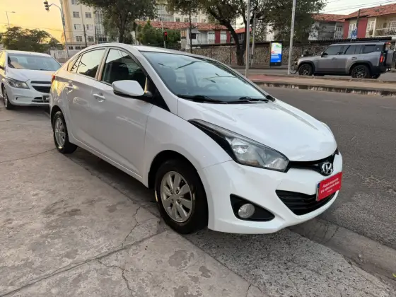 HYUNDAI HB20S 1.0 COMFORT PLUS 12V FLEX 4P MANUAL