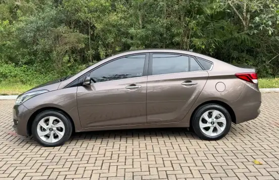 HYUNDAI-HB20S-2016