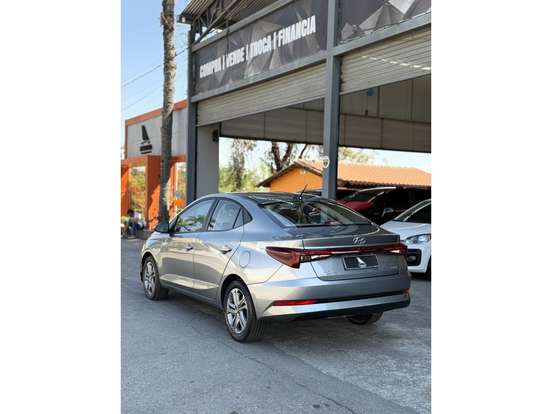 HYUNDAI-HB20S-2024