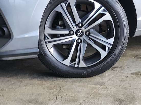 HYUNDAI-HB20S-2023