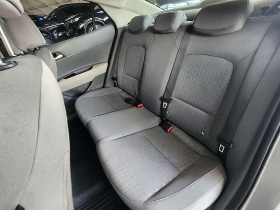HYUNDAI-HB20S-2023