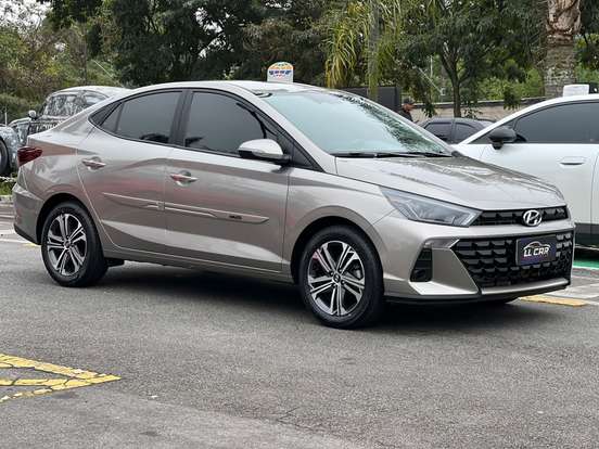 HYUNDAI-HB20S-2024
