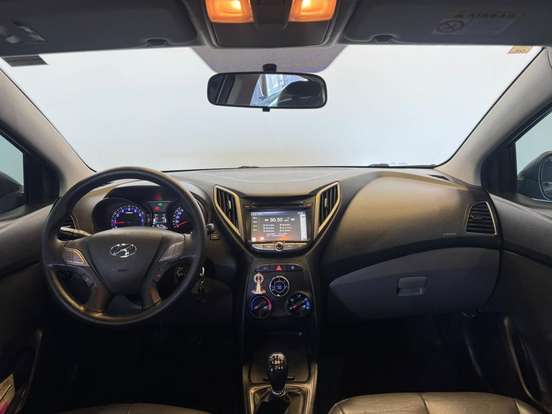 HYUNDAI-HB20S-2016