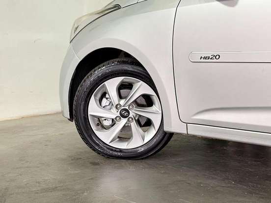 HYUNDAI-HB20S-2017