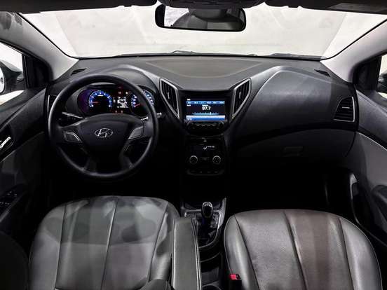 HYUNDAI-HB20S-2017