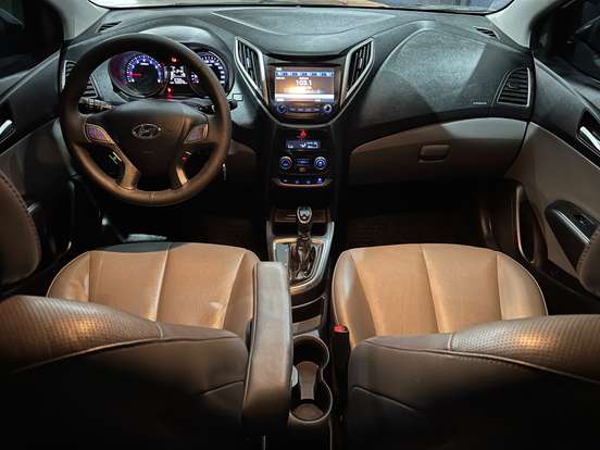 HYUNDAI-HB20S-2016