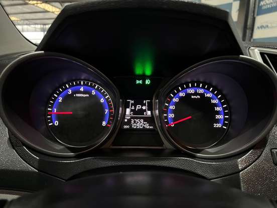 HYUNDAI-HB20S-1.6 PREMIUM 16V FLEX 4P AUTOMÁTICO HYUNDAI-HB20S-2016