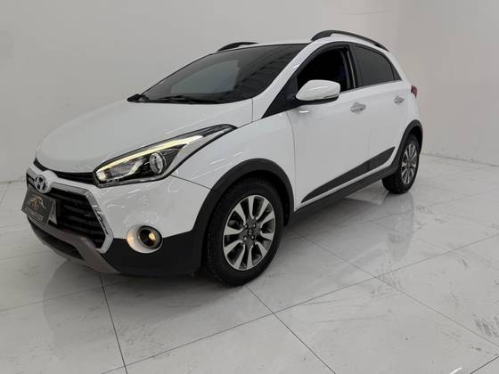 HYUNDAI HB20X 1.6 16V PREMIUM FLEX 4P AUTOMÁTICO