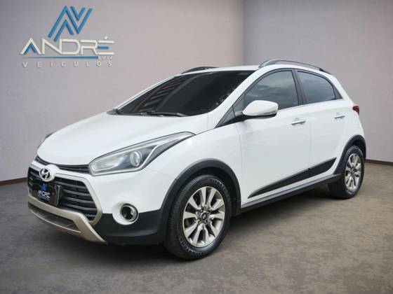 HYUNDAI HB20X 1.6 16V PREMIUM FLEX 4P AUTOMÁTICO