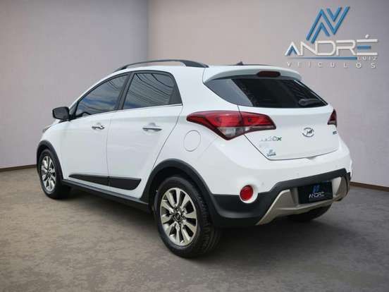 HYUNDAI-HB20X-1.6 16V PREMIUM FLEX 4P AUTOMÁTICO HYUNDAI-HB20X-2018