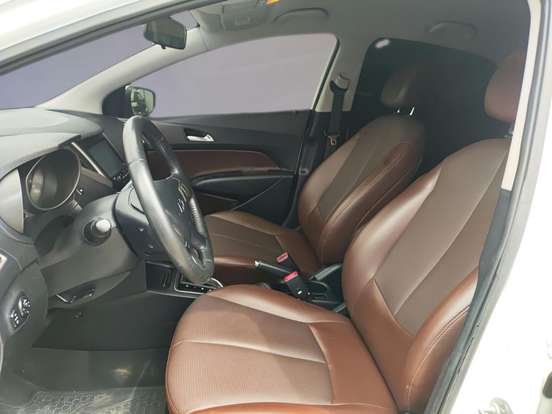 HYUNDAI-HB20X-2018