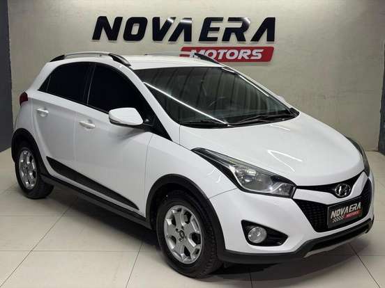 HYUNDAI-HB20X-1.6 16V PREMIUM FLEX 4P AUTOMÁTICO HYUNDAI-HB20X-2014