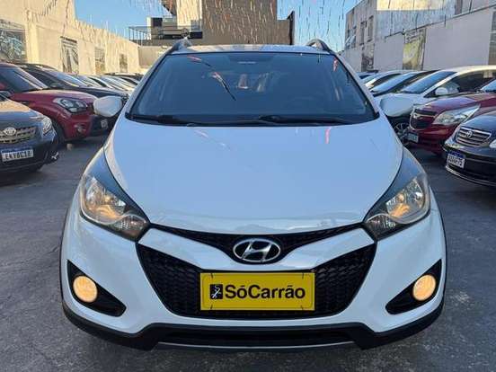 HYUNDAI-HB20X-1.6 16V PREMIUM FLEX 4P AUTOMÁTICO HYUNDAI-HB20X-2013