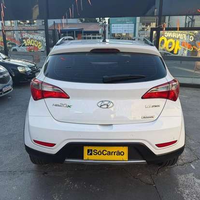 HYUNDAI-HB20X-2013
