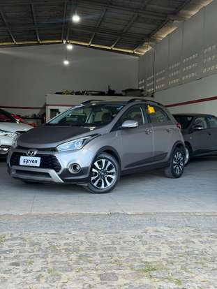 HYUNDAI-HB20X-2018