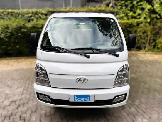 HYUNDAI-HR-2.5 TURBO DIESEL CS 4WD MANUAL HYUNDAI-HR-2023