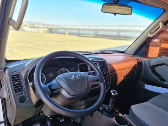 HYUNDAI-HR-2015