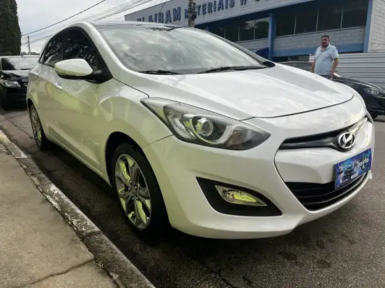 HYUNDAI-I30-1.8 MPI 16V GASOLINA 4P AUTOMATICO HYUNDAI-I30-2013