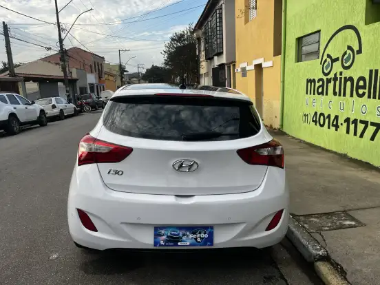 HYUNDAI-I30-1.8 MPI 16V GASOLINA 4P AUTOMATICO HYUNDAI-I30-2013