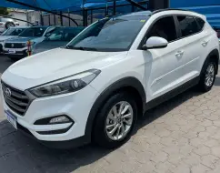 HYUNDAI TUCSON 1.6 16V T-GDI GASOLINA GLS ECOSHIFT HYUNDAI TUCSON 1.6 16V T-GDI GASOLINA GLS ECOSHIFT