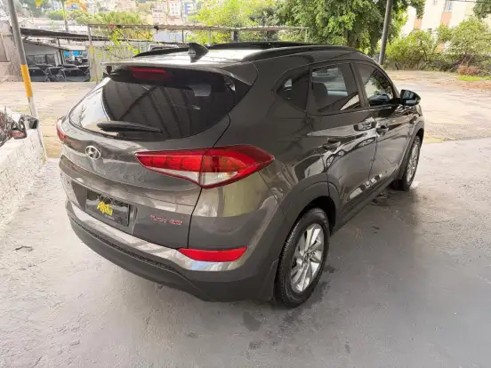 HYUNDAI-TUCSON-2020