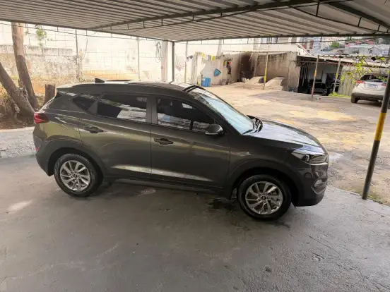 HYUNDAI-TUCSON-2020