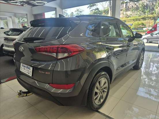 HYUNDAI-TUCSON-2021