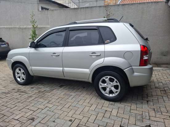 HYUNDAI-TUCSON-2.0 MPFI GLS 16V 143CV 2WD FLEX 4P AUTOMÁTICO HYUNDAI-TUCSON-2012