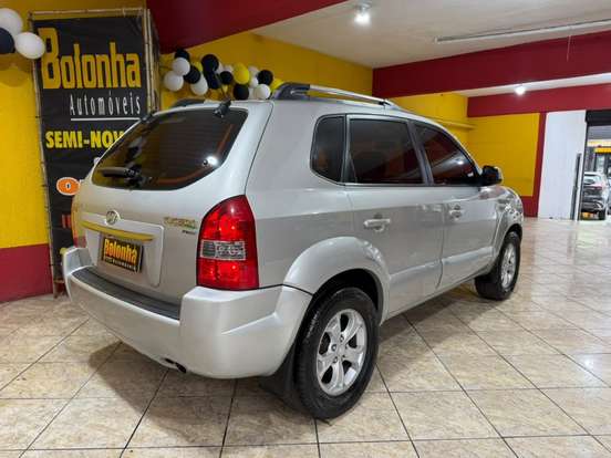 HYUNDAI-TUCSON-2012