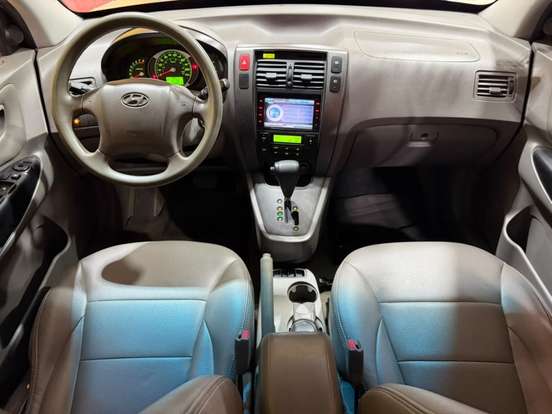 HYUNDAI-TUCSON-2.0 MPFI GLS 16V 143CV 2WD FLEX 4P AUTOMÁTICO HYUNDAI-TUCSON-2012