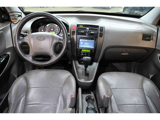 HYUNDAI-TUCSON-2.0 MPFI GLS BASE 16V 143CV 2WD FLEX 4P AUTOMÁTICO HYUNDAI-TUCSON-2015