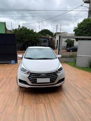 HYUNDAI HB20S 1.6 COMFORT PLUS 16V FLEX 4P AUTOMÁTICO